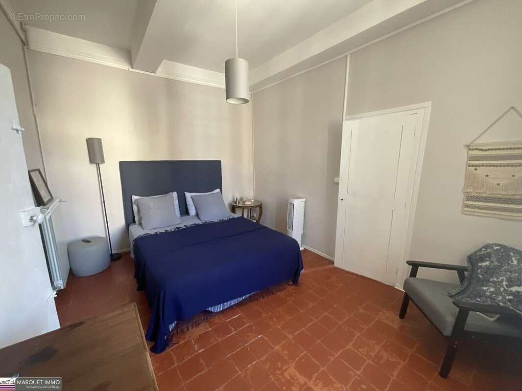 Le charme intemporel d'une Maison de Maitre T6 offrant 176 m² donnant sur patio intimiste avec piscine, nichée au coeur de Corne - photo 14