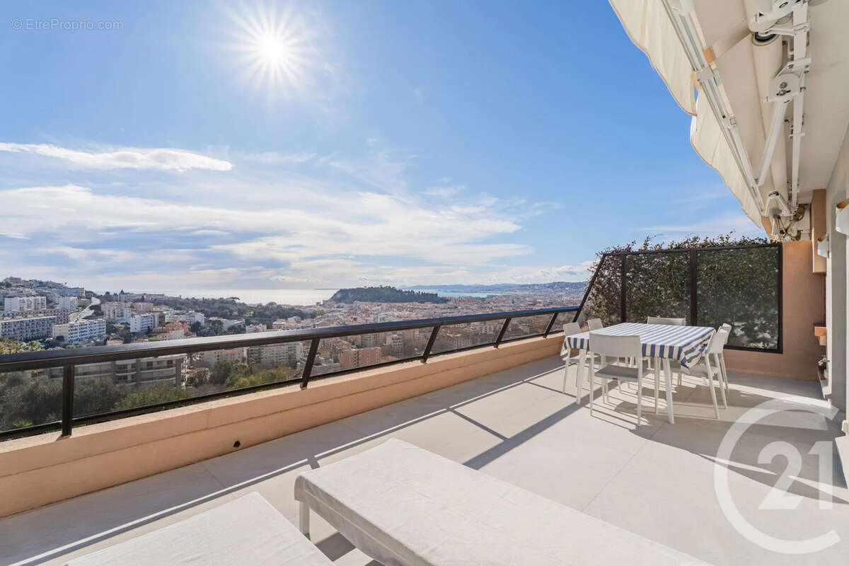 Appartement à NICE