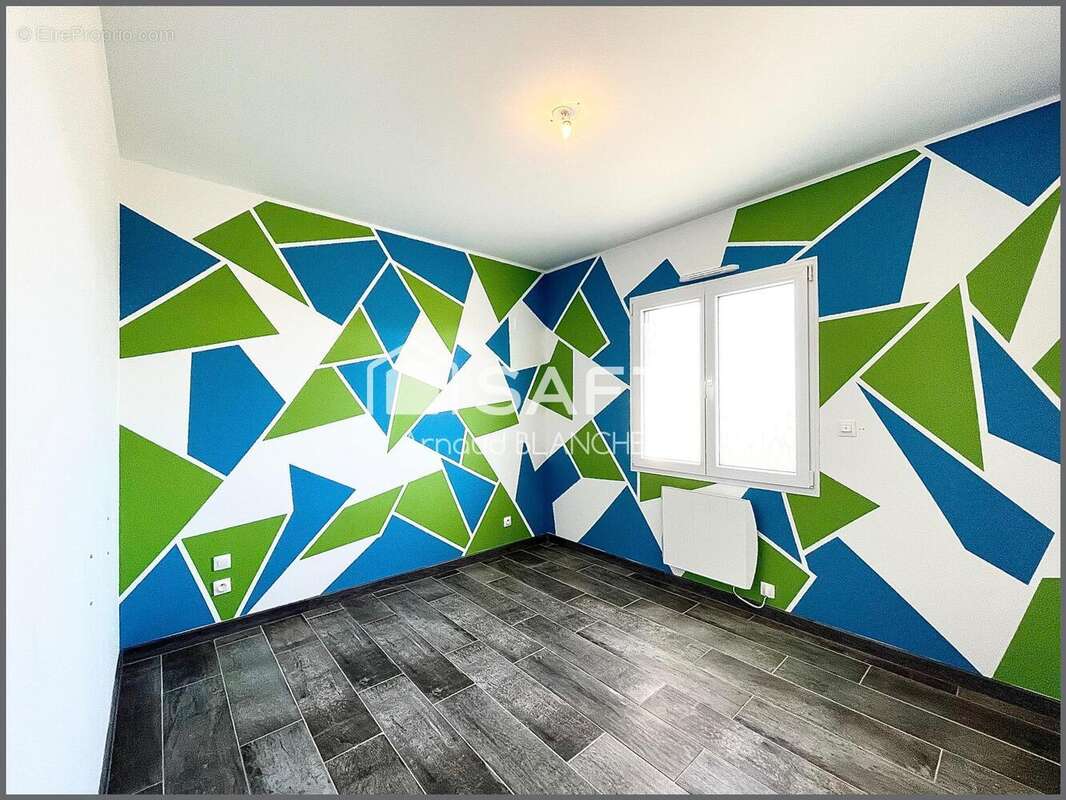 Photo 8 - Maison à ROULLET-SAINT-ESTEPHE