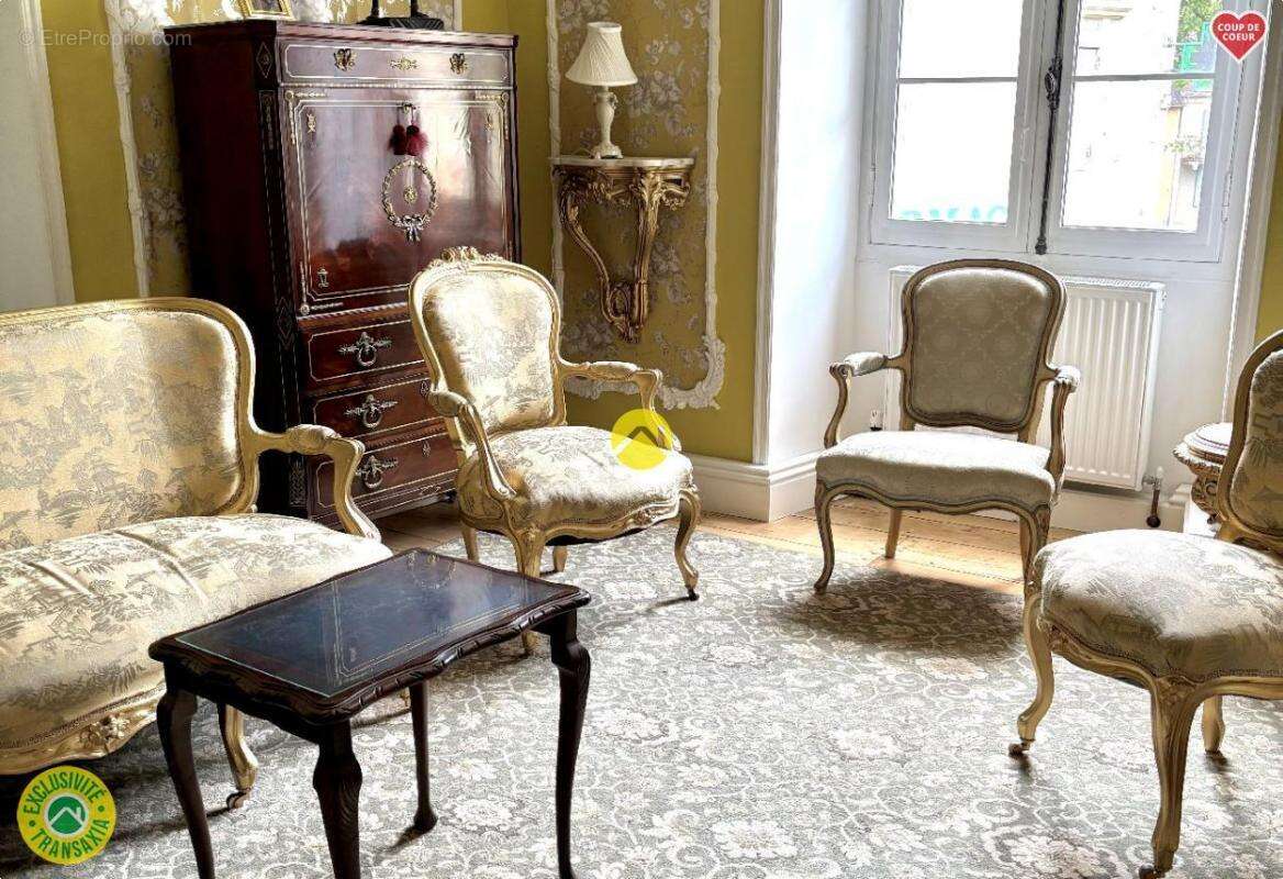 Maison à SAINTE-ALVERE