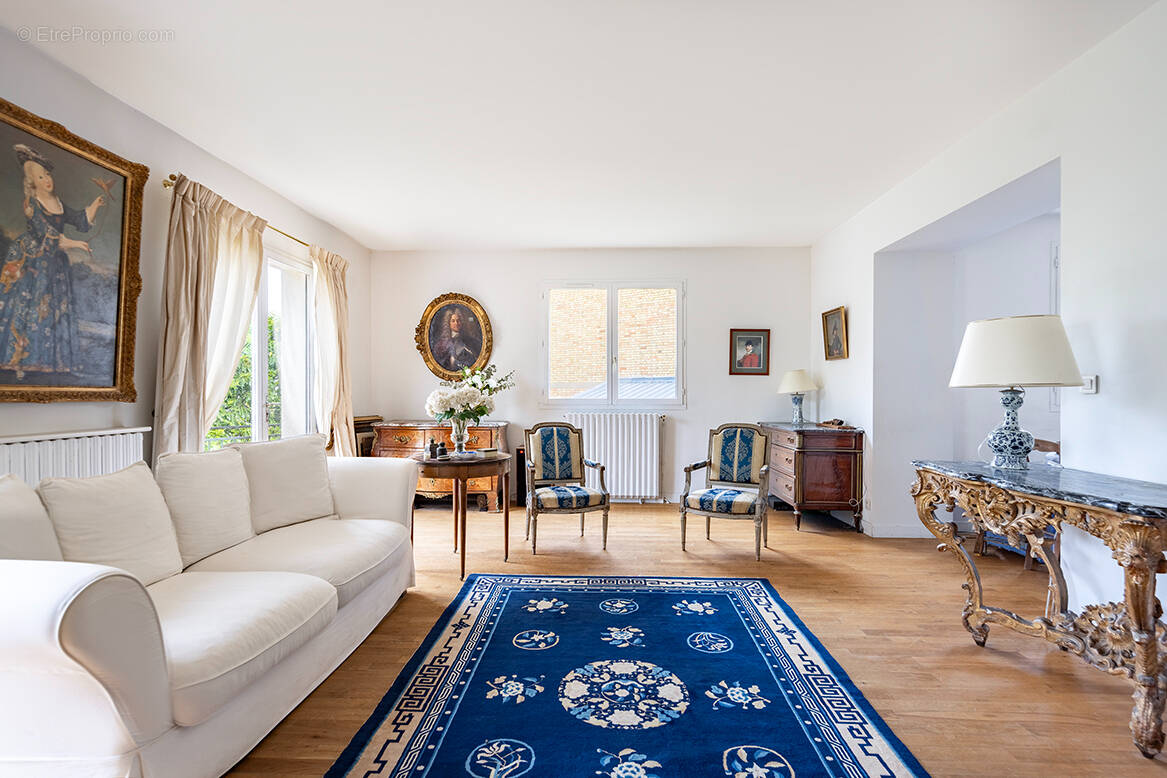 Maison à VERSAILLES