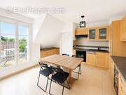 Appartement à FONTENAY-TRESIGNY