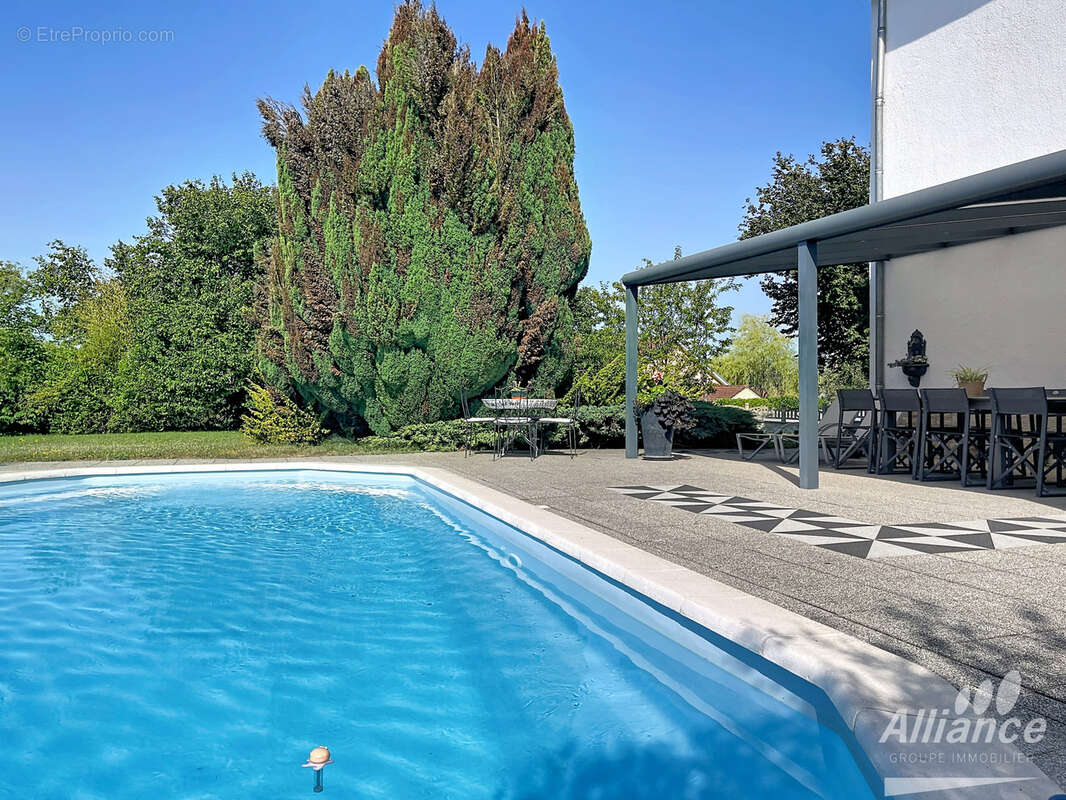 Maison de 151 m2 avec piscine sur un terrain de 1474m2 - photo 14