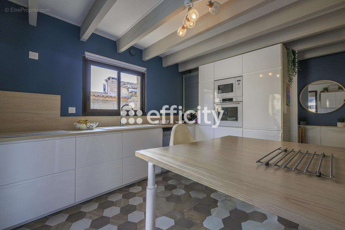 Maison 155 m² à Abzac  - photo 7