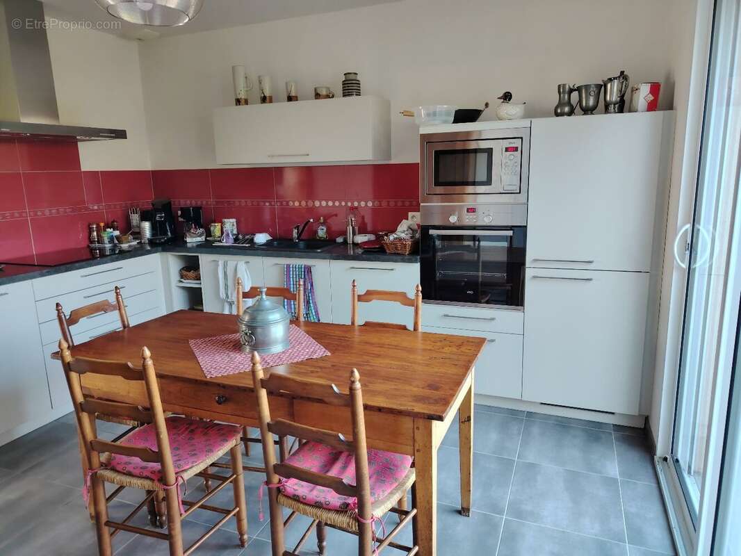 Maison à LA TESSOUALLE