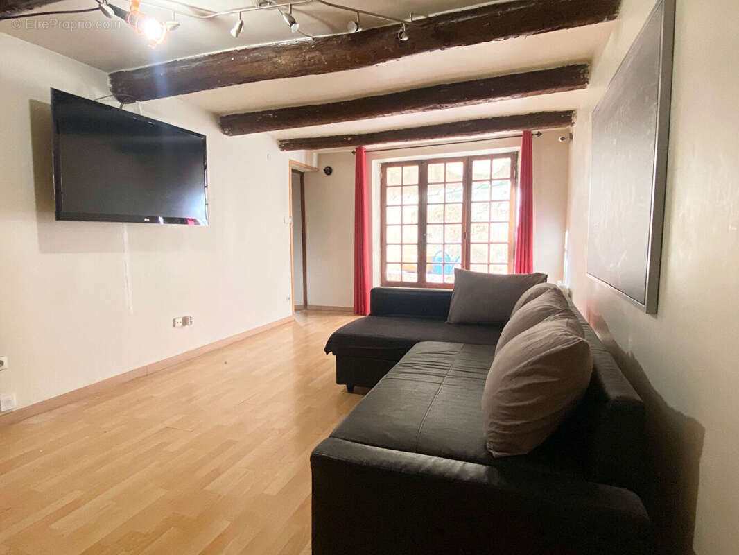 Appartement à MARSEILLE-5E