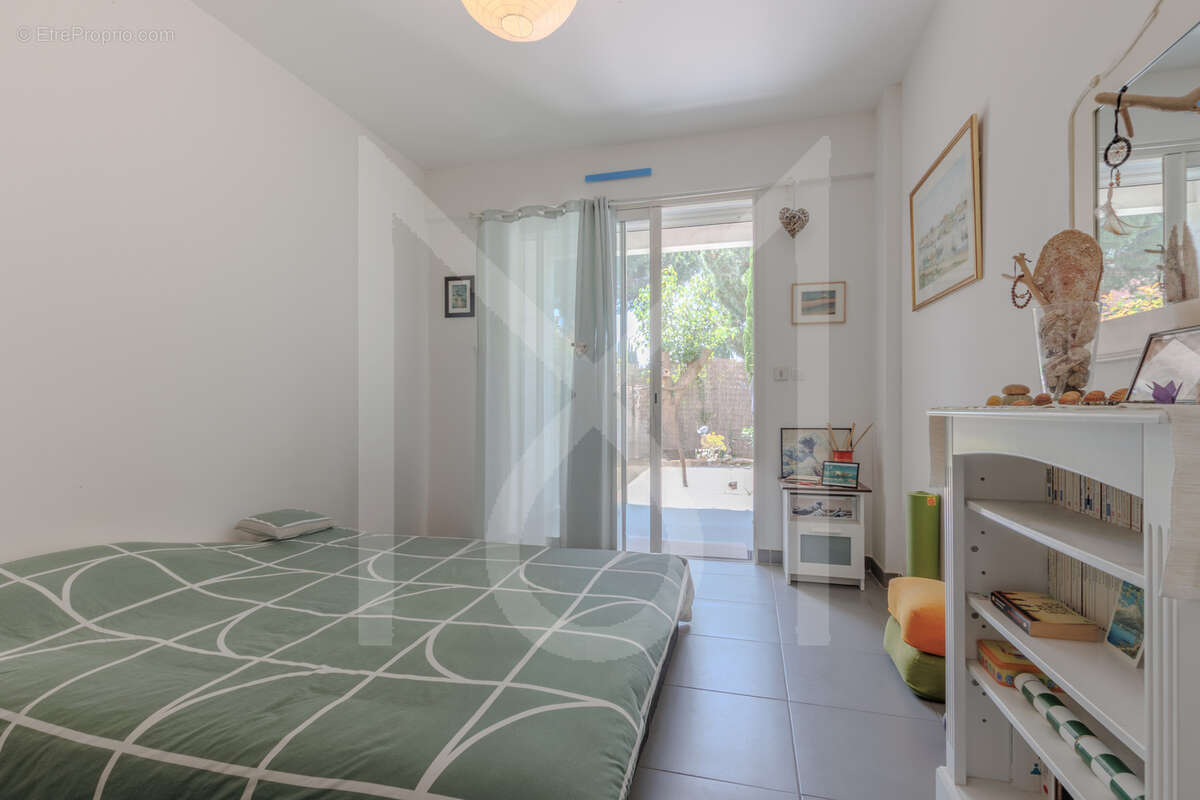 Appartement à LA LONDE-LES-MAURES