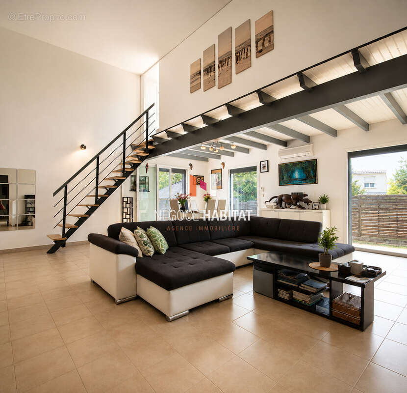 Villa T5 avec piscine et garage à vendre - Saint-Aunès, terrain de 830 m2 - photo 4