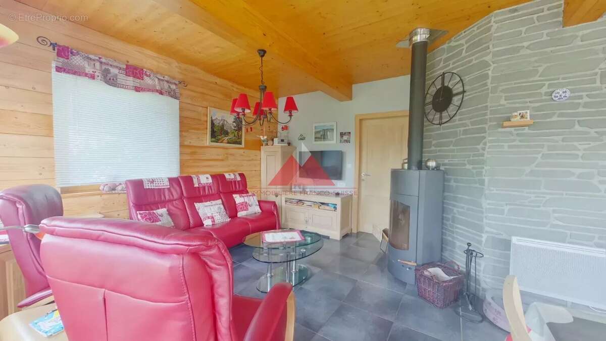 Maison à LA CHAUX-DU-DOMBIEF