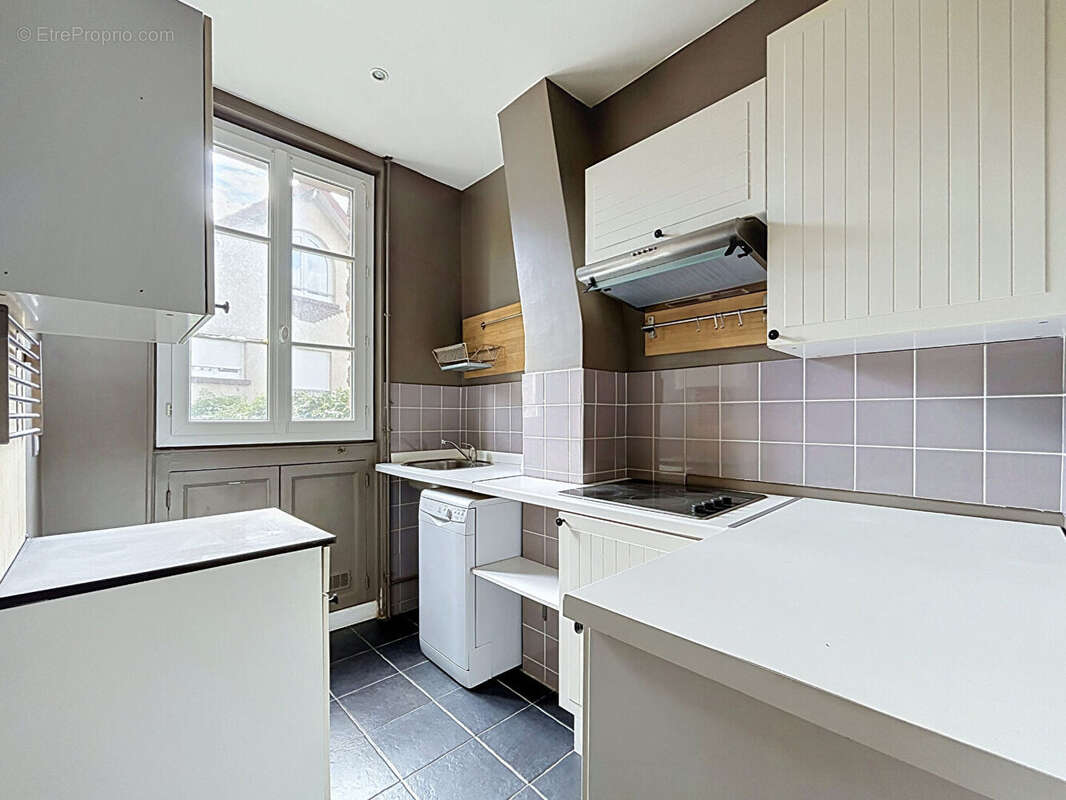 RER A Le Parc de Saint Maur. Appartement 2 pièces de 50.24 m2 - photo 2