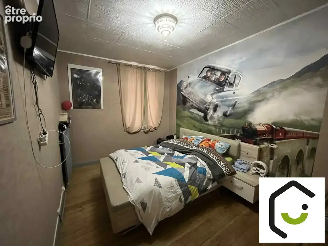 Photo 6