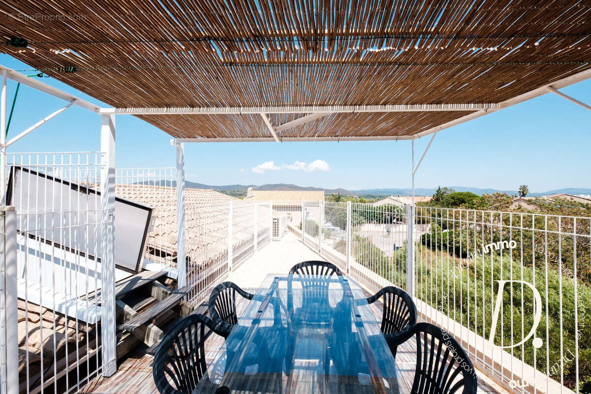 Appartement à HYERES