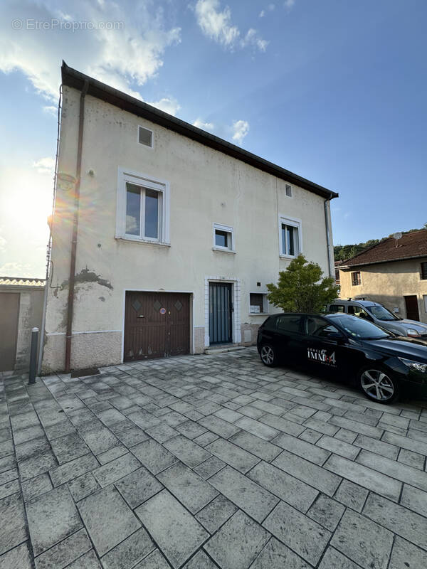 Appartement à POMPEY