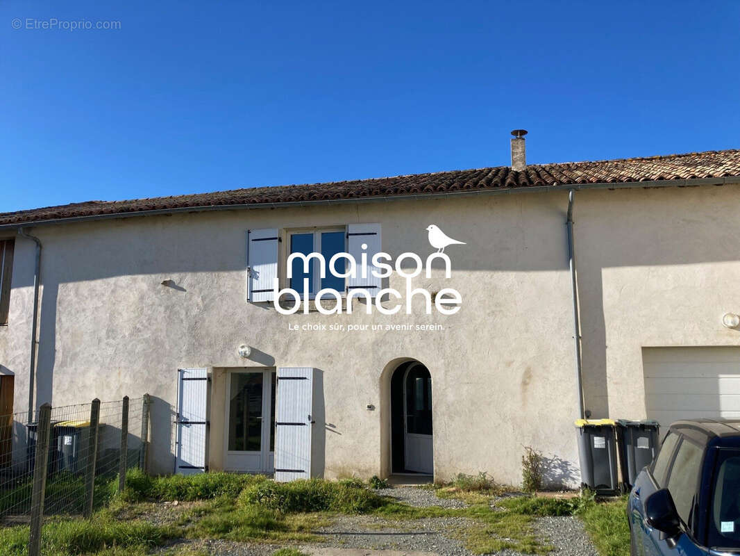Maison à SOUDAN