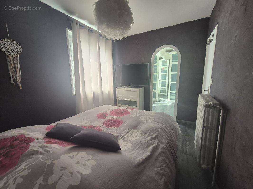 Maison à CELLETTES
