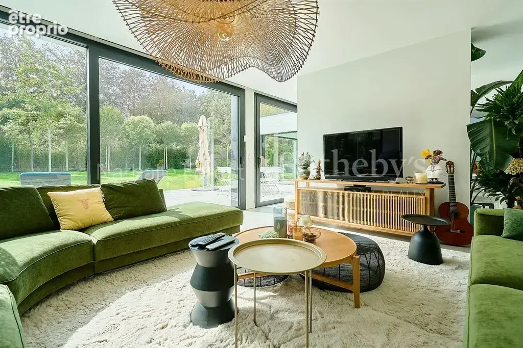 Mouvaux résidentiel , splendide maison cubique , 5 ch , bureau , garage sur 1344 m2 de terrain . - photo 4
