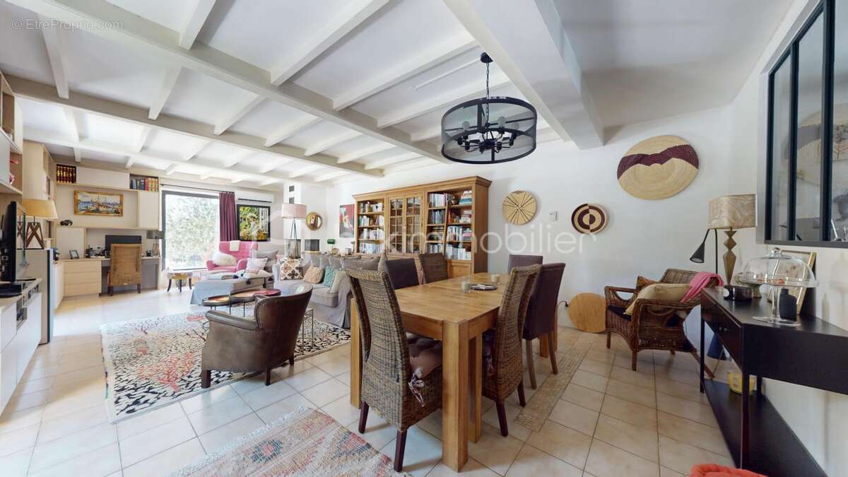 Villa de plain-pied avec piscine - photo 8