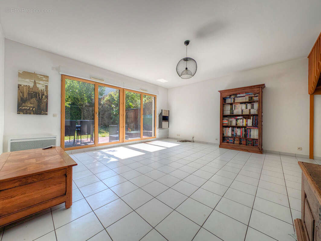 Maison Colombes 6 pièces 112,70 m2 - photo 6
