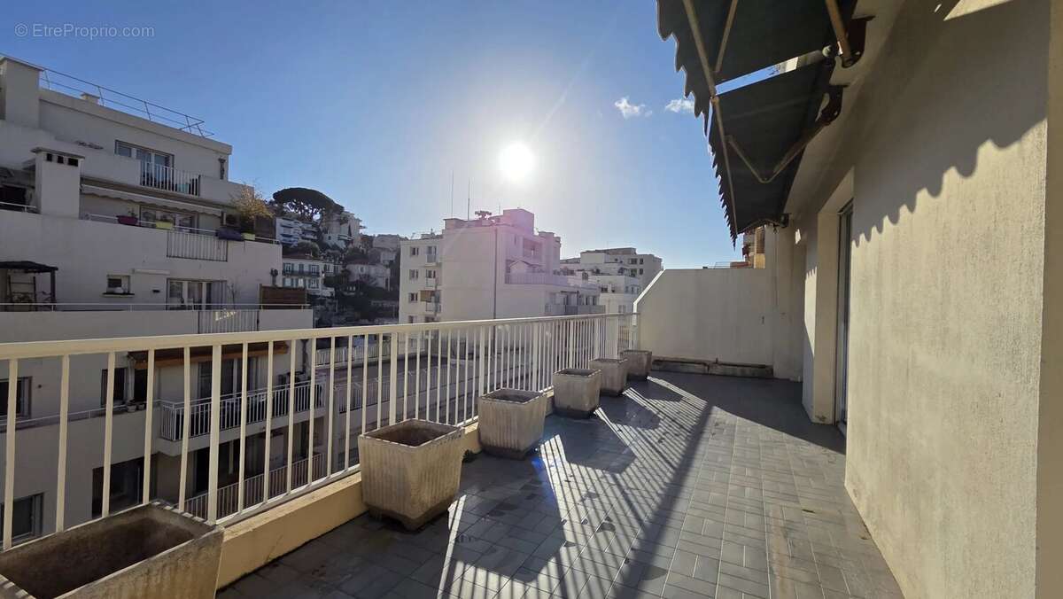 Port de nice: 6eme-4p terrasse garage - photo 4