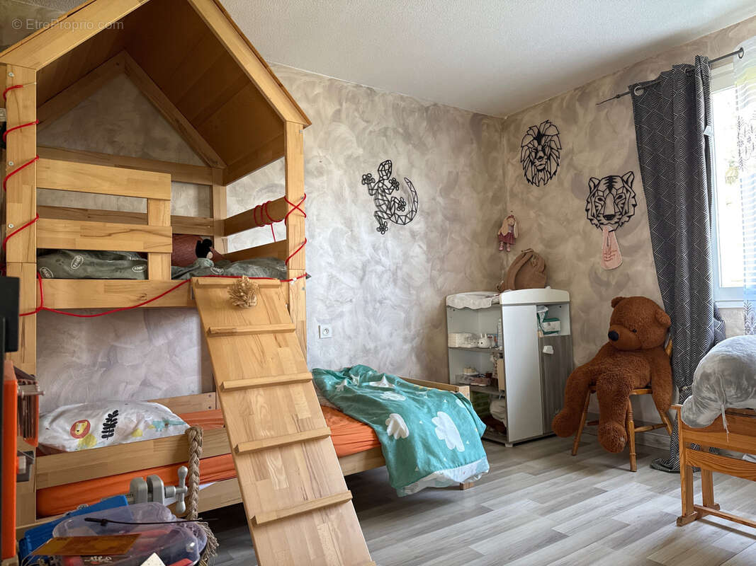 Maison à SAINT-MARTIN-LA-SAUVETE