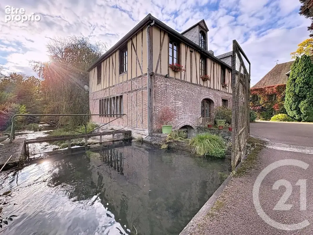 Maison 40 pièces 738 m² à vendre à Estissac (10190) - photo 2