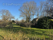 Terrain à FEUCHEROLLES