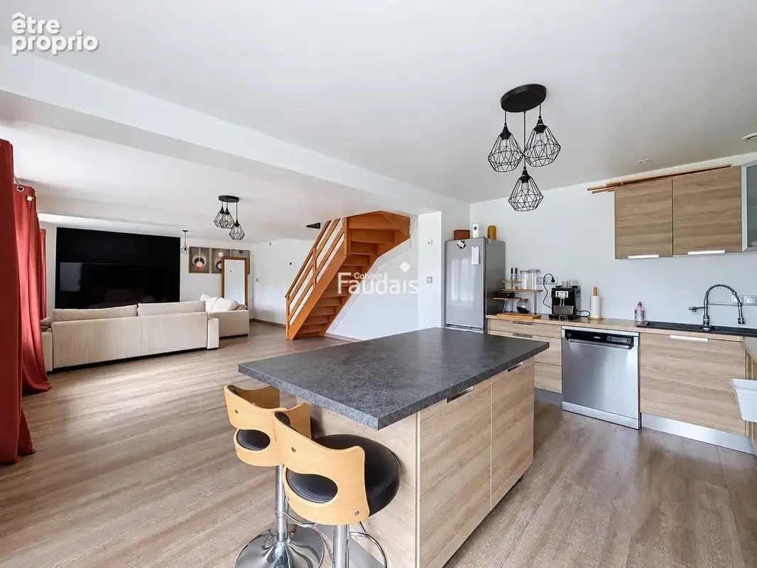 Maison 4 pièces 81 m² à vendre à Saint-Amand (50160) - photo 4