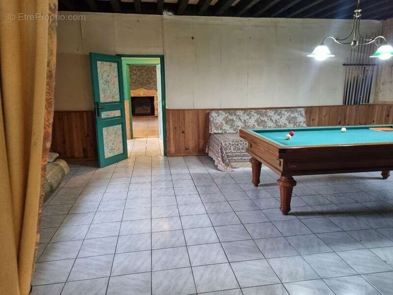 Chéniers (23) à vendre maison de 4 chambres 220 m², Mare, Dépendance, Grange, Terrain 6800 m² - photo 4
