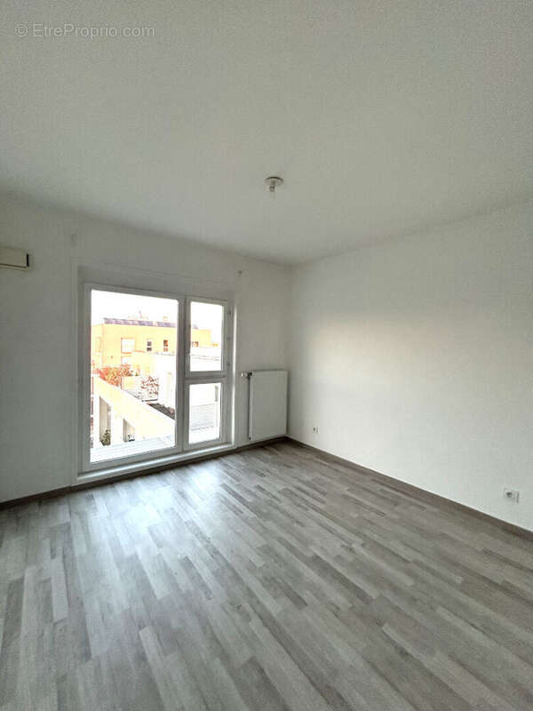 Appartement à LYON-8E