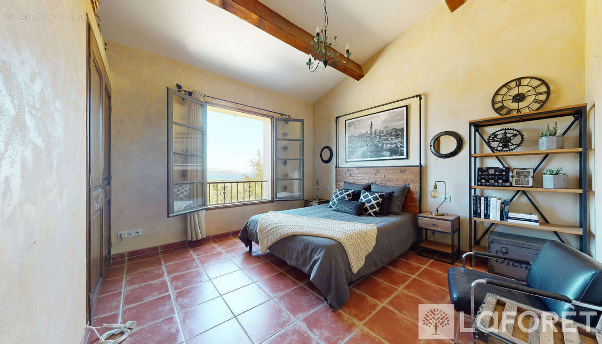 Maison à FREJUS