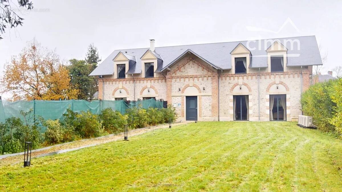 Maison à SAINT-CYR-EN-VAL