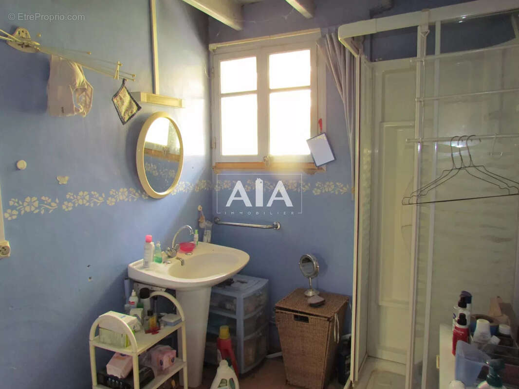 Maison de village avec bâtiment agricole proche de chef Boutonne - photo 10