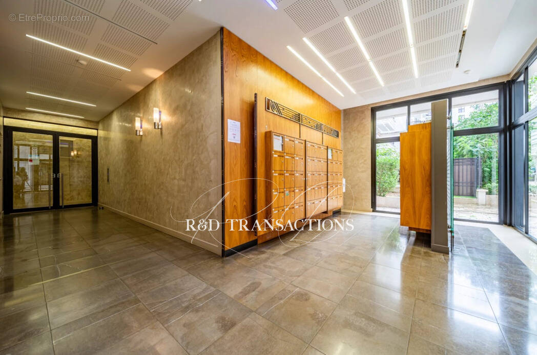 Appartement à SURESNES