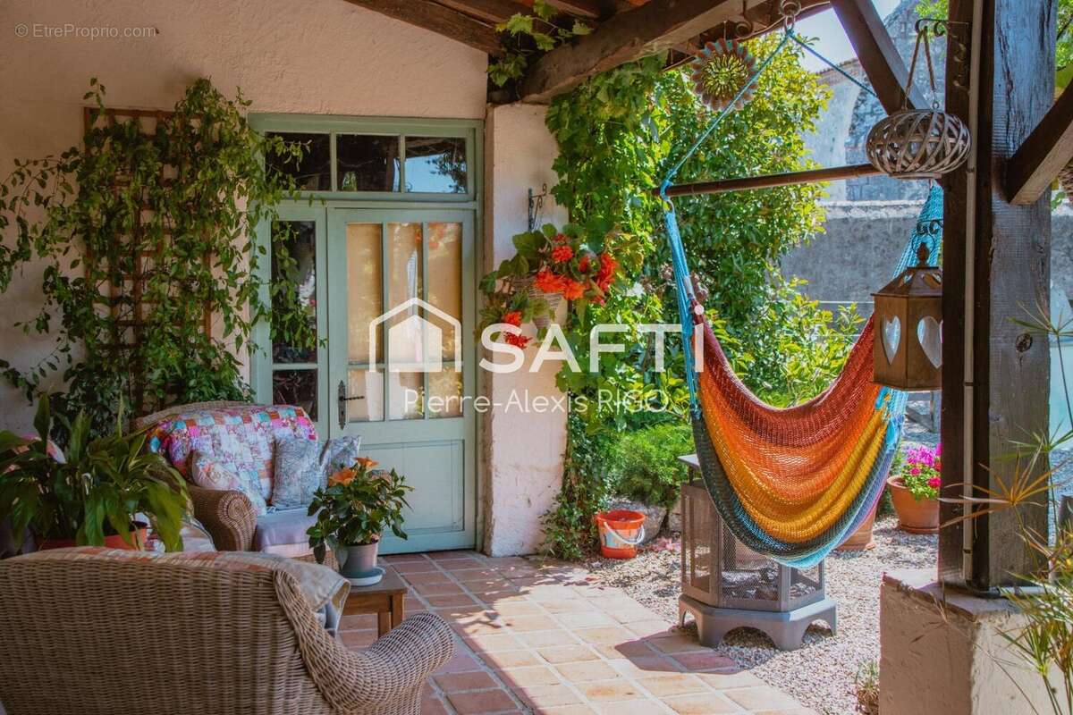 Photo 2 - Maison à SERRES-ET-MONTGUYARD