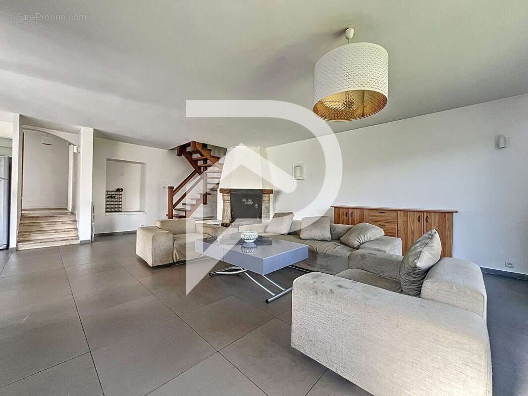 Maison à LE PLESSIS-TREVISE