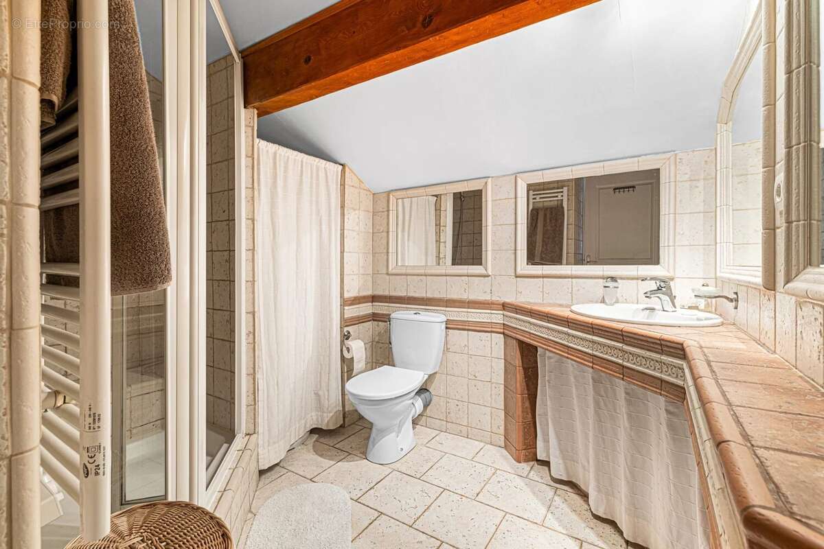 Exclusivité – Nice Ouest – Corniche Fleurie – Duplex esprit « Villa sur le toit » – 100 m² – Terrasses spectaculaires (91 m²) &  - photo 11