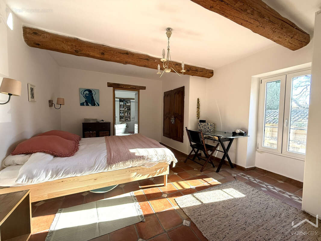 Maison à GRIGNAN