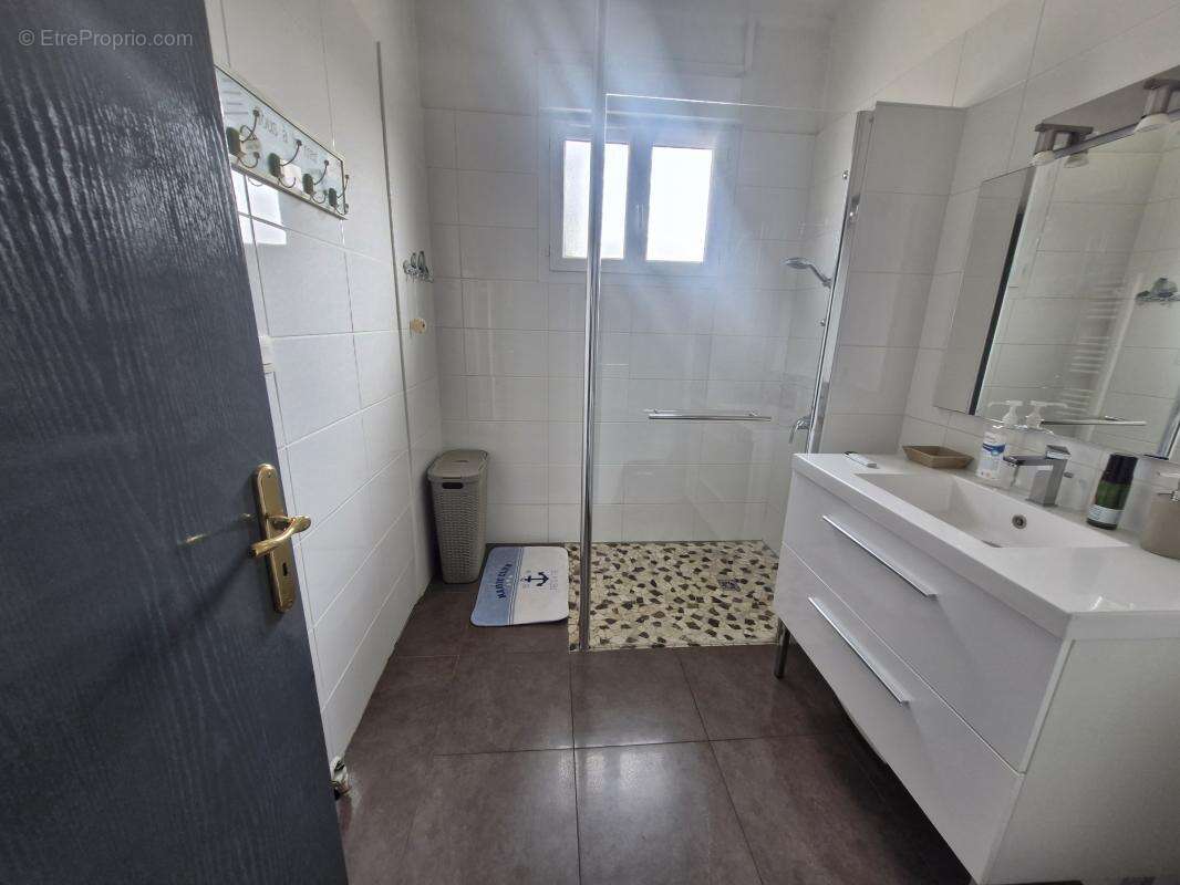 Maison à COLLONGES-AU-MONT-D'OR