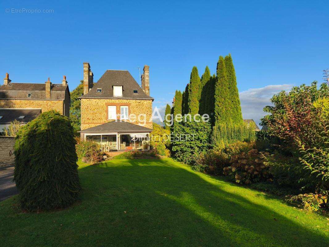 Maison à SAINT-GEORGES-DES-GROSEILLERS