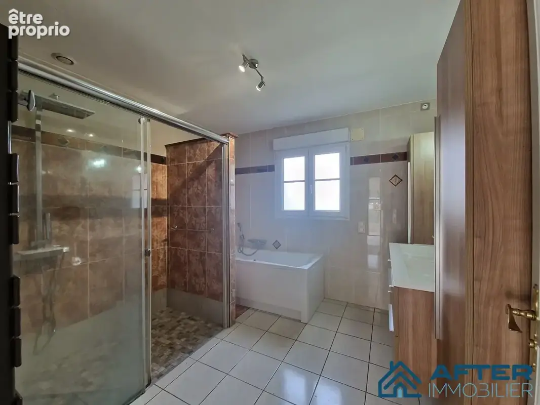 Maison 259 m² à Baccarat  - photo 2