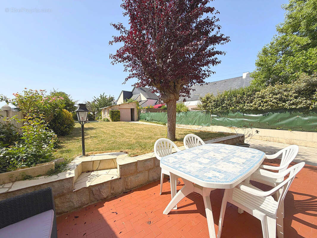 Maison à SAINT-JACQUES-DE-LA-LANDE