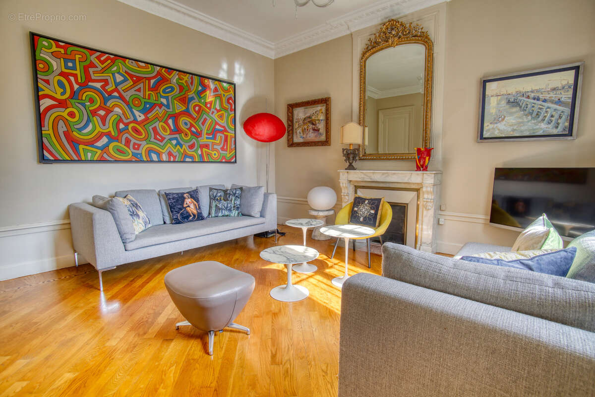 Maison à TASSIN-LA-DEMI-LUNE