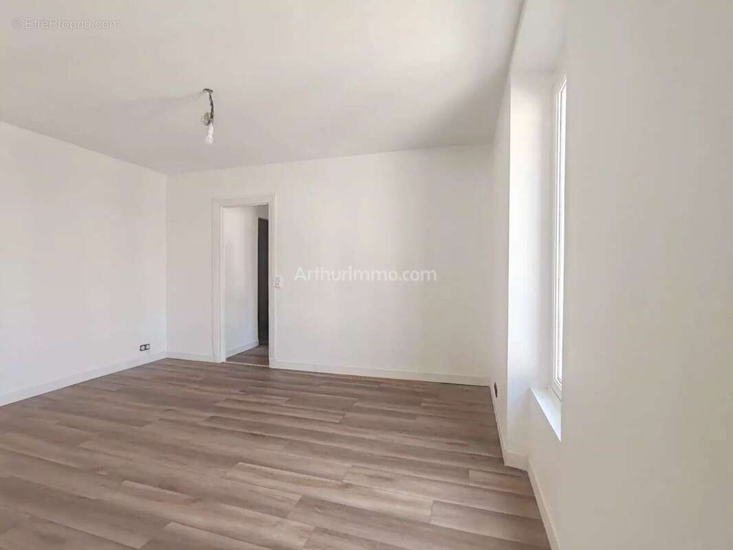 Appartement à VILLENEUVE-SAINT-GEORGES