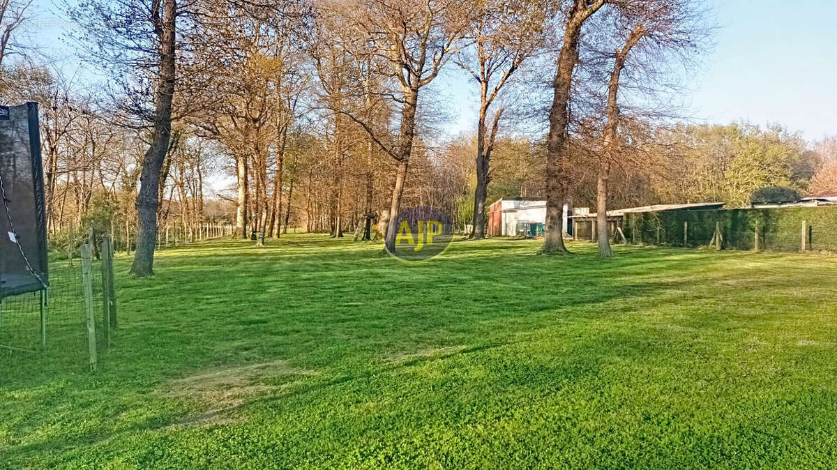 Villa Queyrac 5 pièce(s) 200 m2 - photo 17