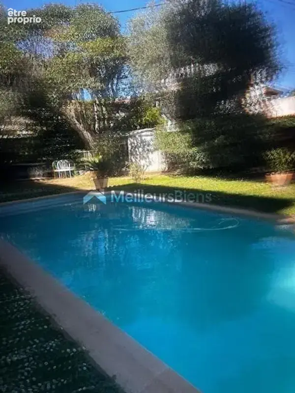 Le Cannet: Co- Exclusivité : Rare ,98 m2, comme une maison, appartement  rez de jardin clair et calme, grand jardin et piscine - photo 6