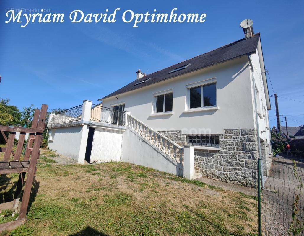 Maison familiale 171 m² – DPE C – 5 chambres – Terrain paysagé de 2 400 m² – Rostrenen - photo 19