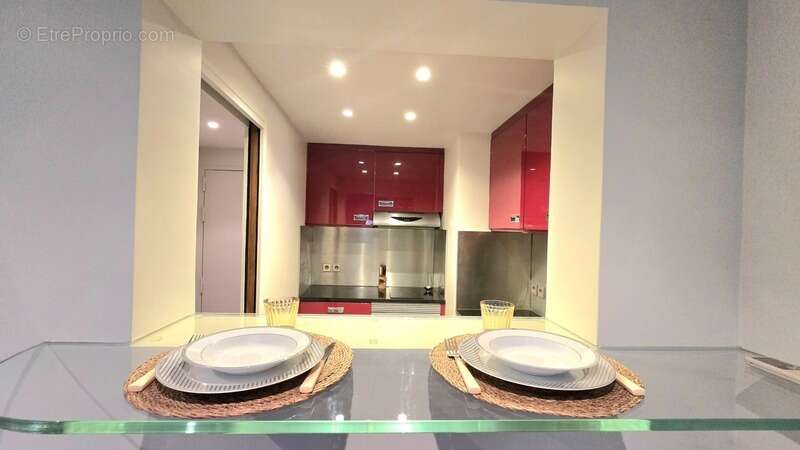 Appartement à PARIS-8E