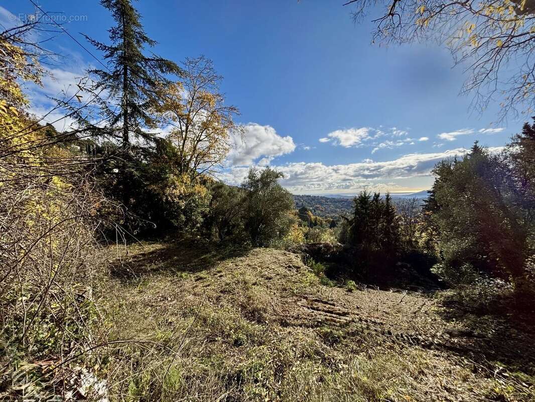 Terrain à GRASSE