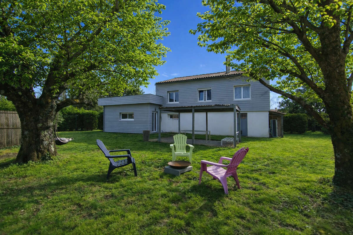 Dompierre maison 5 chambres grand terrain arbore de 1 258 m² - photo 2