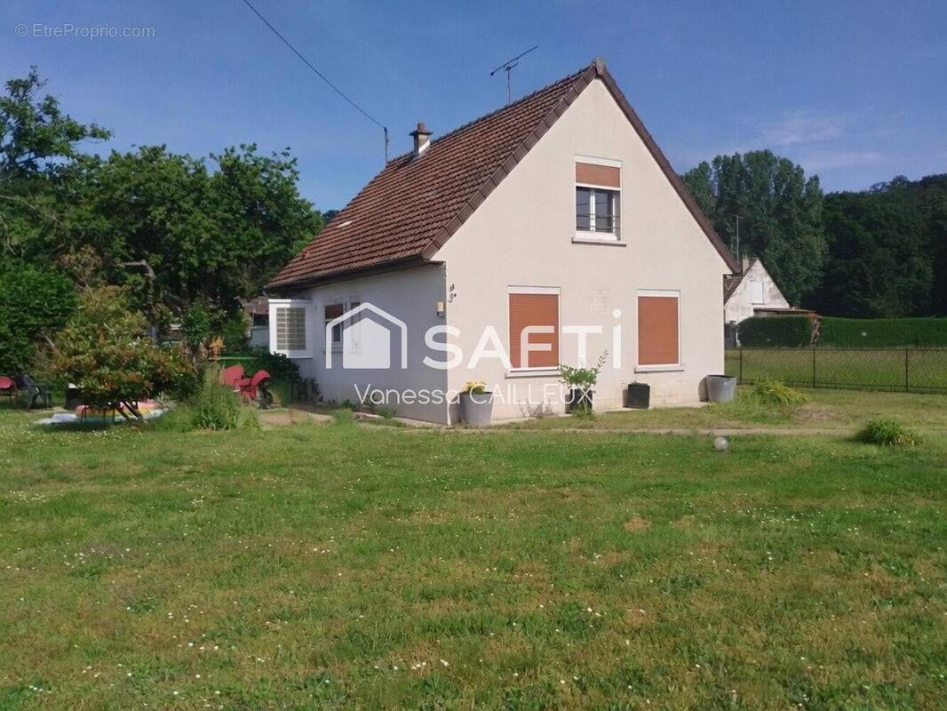 Photo 1 - Maison à SAINT-GOBAIN